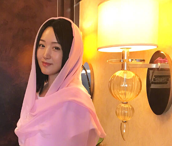 脸上长小疙瘩、除了可能是汗管瘤,还可能是这些疾病(图2) 杨钰莹